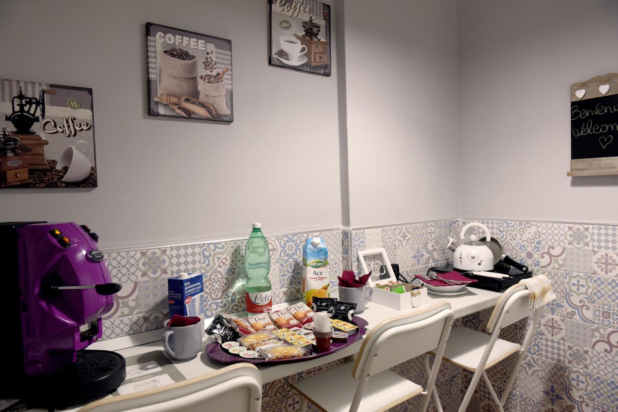 Montesantogroup Sorrento Room เนเปิลส์ ภายนอก รูปภาพ