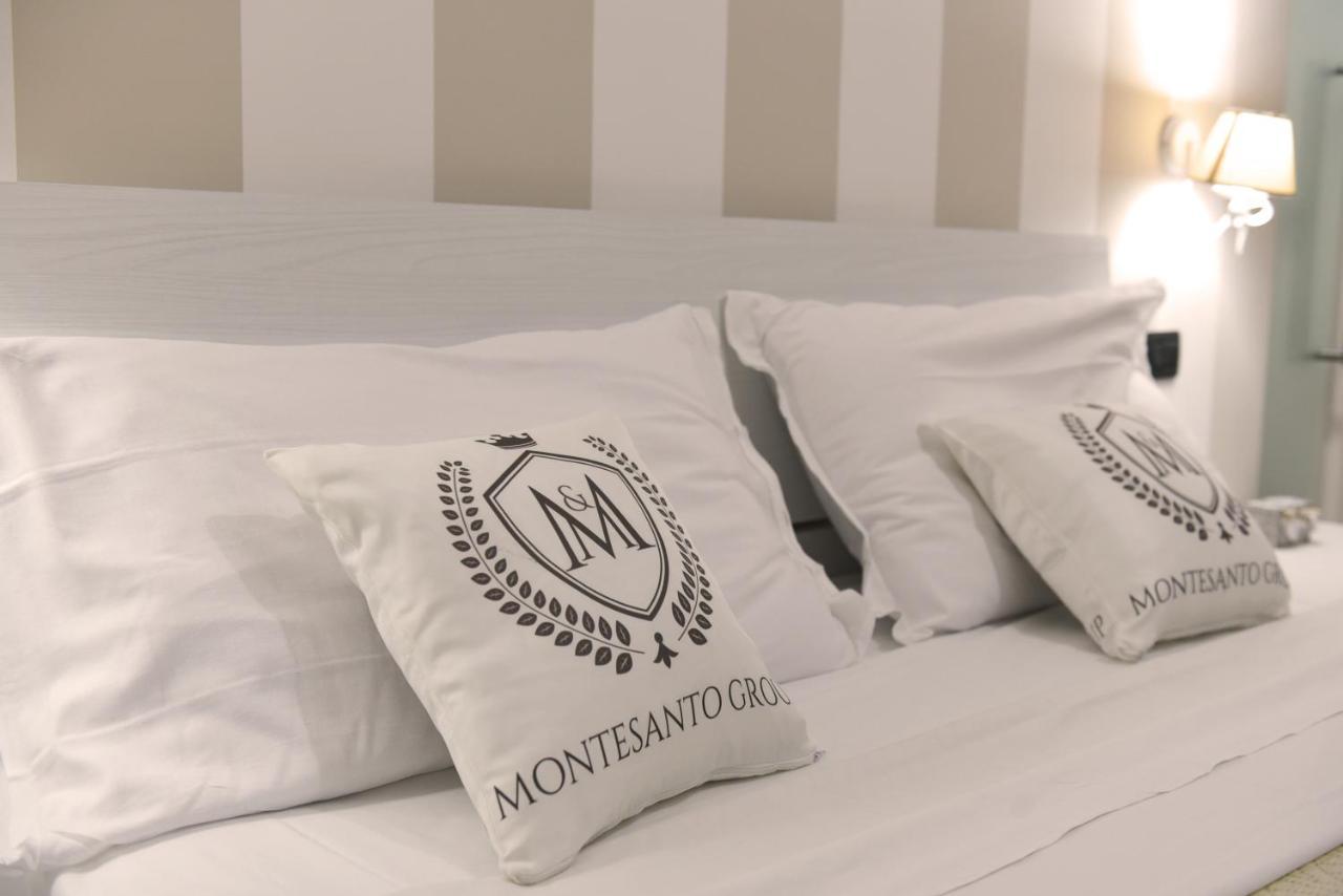 Montesantogroup Sorrento Room เนเปิลส์ ภายนอก รูปภาพ